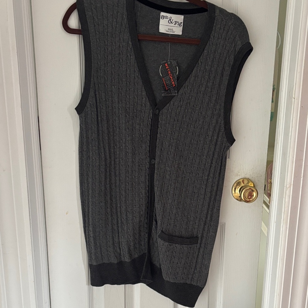 Men’s Gray Vest